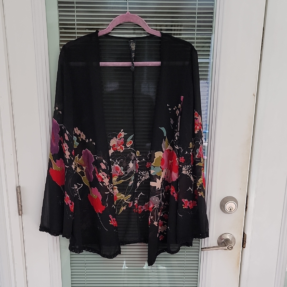 Jessica Simpson Lace Trim Black Floral Sheer Short Kimono Sz M/L